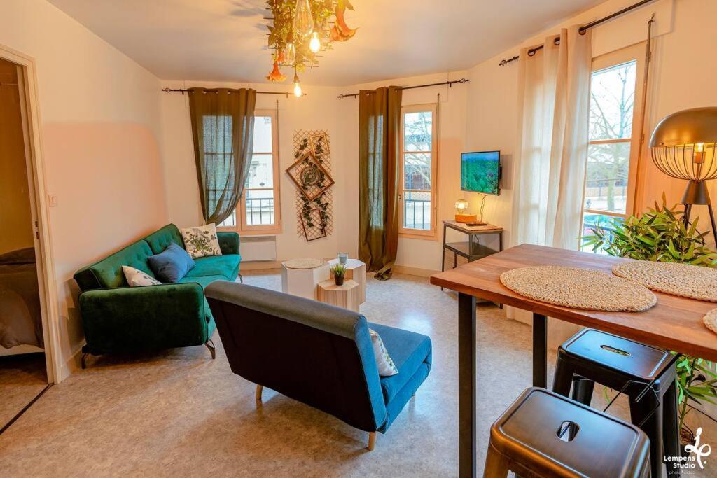 Appartement Romance Florale Troyes Bagian luar foto