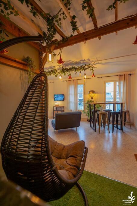 Appartement Romance Florale Troyes Bagian luar foto